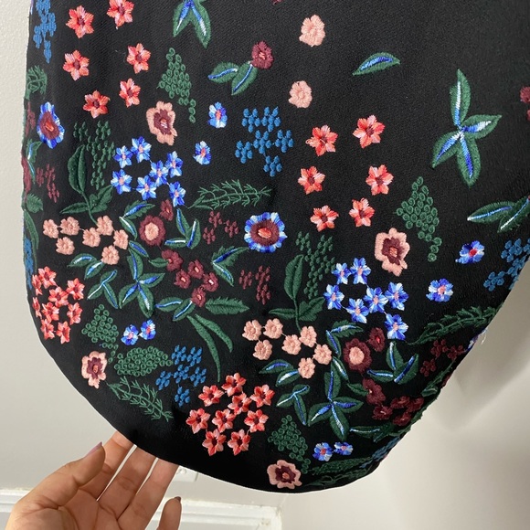 Zara Floral Embroidered Short Sleeve Dress Small - Picture 4 of 8